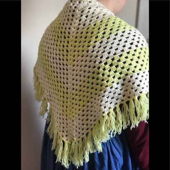 Rare Vintage 1970’s Gorgeous Shawl - Picture 4 of 7